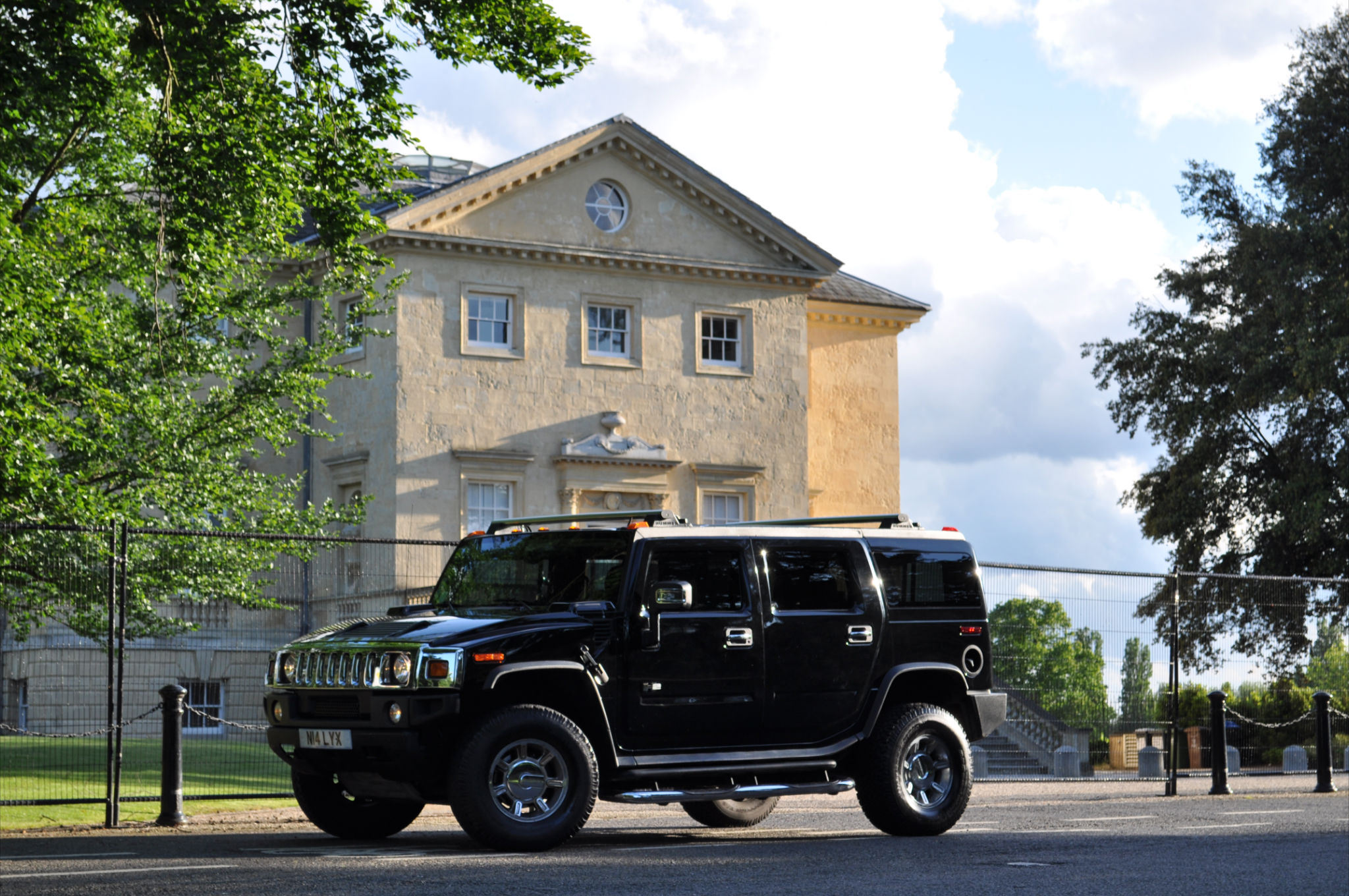 Hummer h2 Black Edition